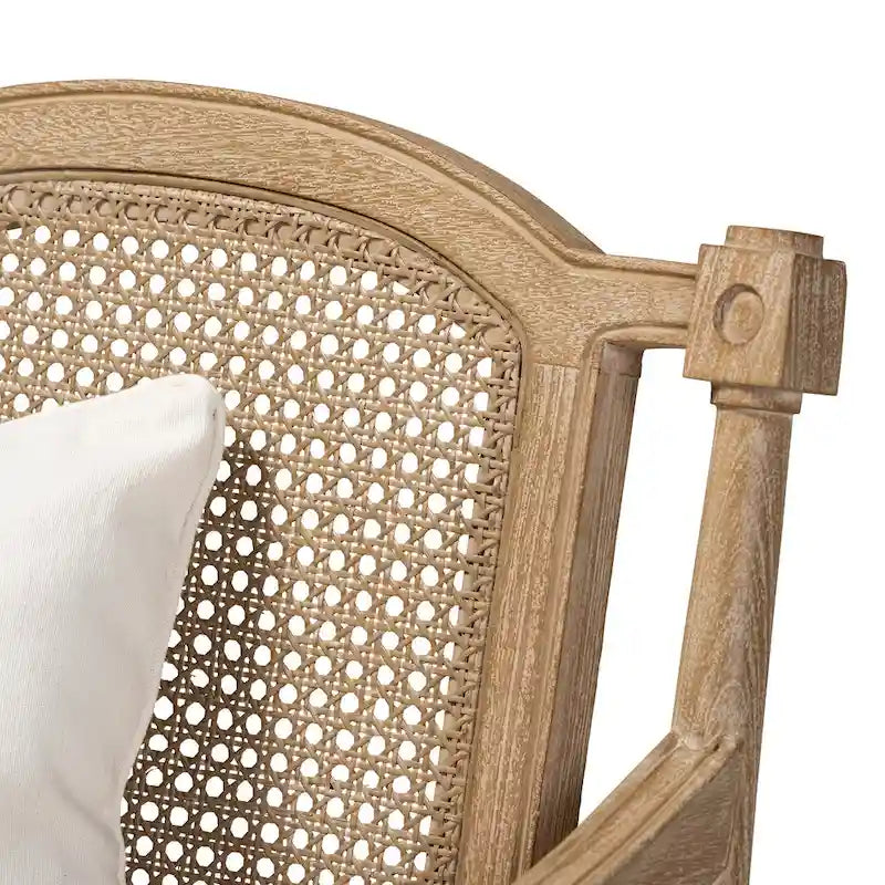 Fauteuil en bois rembourré en tissu de style provincial français Clemence
