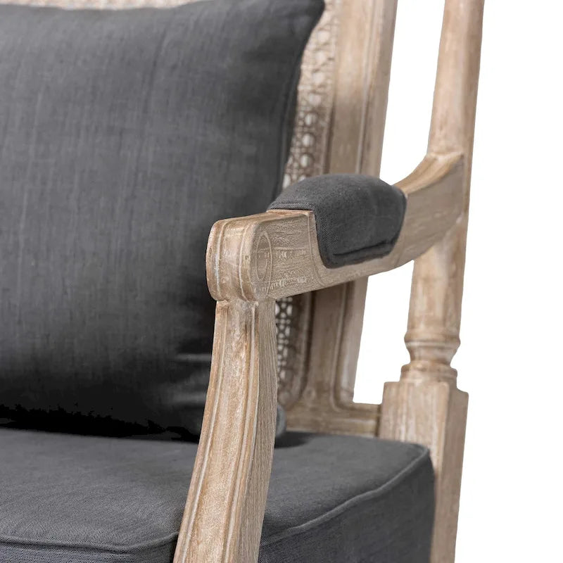 Fauteuil en bois rembourré en tissu de style provincial français Clemence