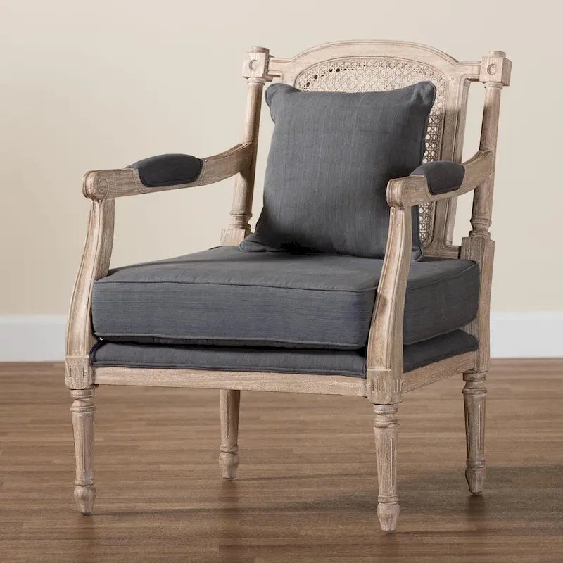 Fauteuil en bois rembourré en tissu de style provincial français Clemence