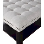 Pouf de salon capitonné en lin transitionnel avec rangement et clous décoratifs